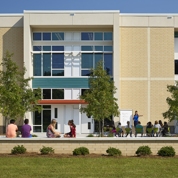 Outdoor Learning Environments that Engage Learners